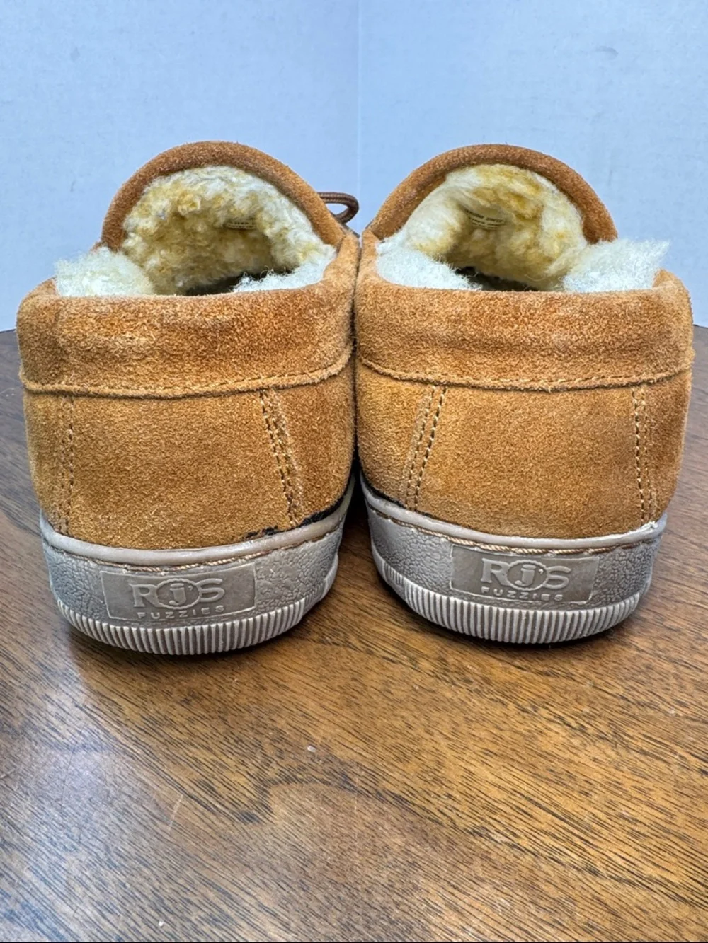 RJs Fuzzies Men's Suede Shearling Lined Moccasin Slippers Grandpa Loafer, sz 9